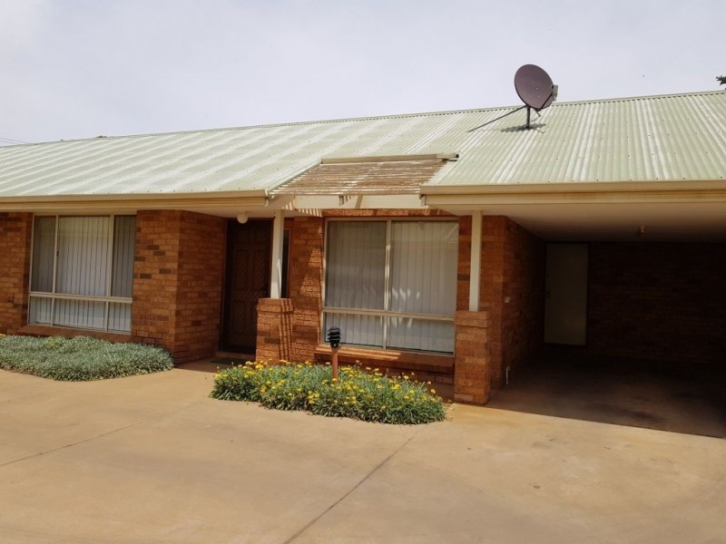 2/19 Richardson Street, Boulder WA 6432