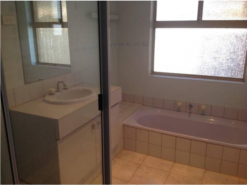 10 Compton Court, Hannans, Kalgoorlie WA 6430