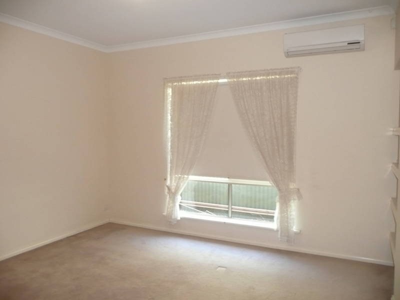 12 Wyllie Way, Hannans WA 6430