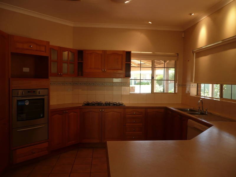 12 Wyllie Way, Hannans WA 6430