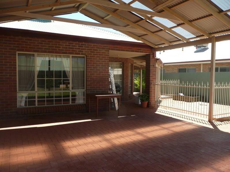 12 Wyllie Way, Hannans WA 6430