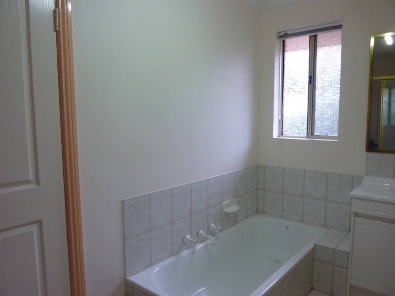 6 Riverina Way, Hannans WA 6430