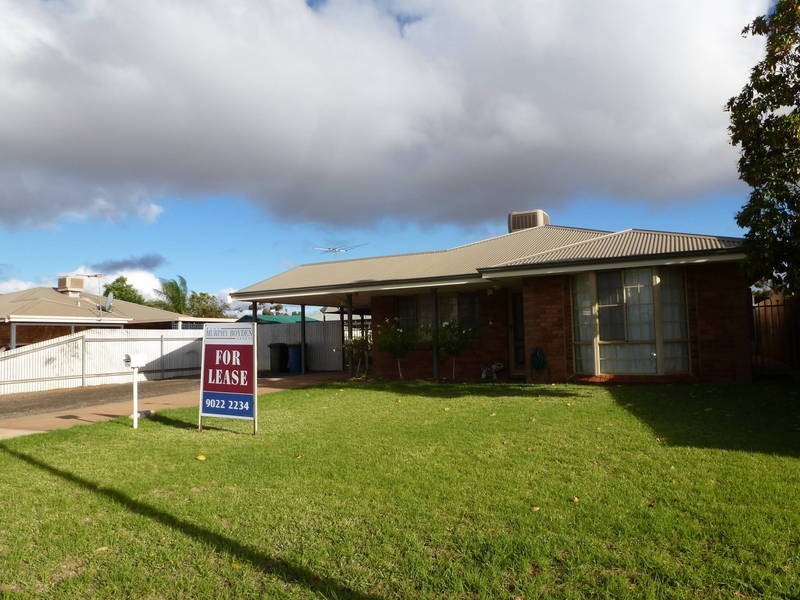 176 Davis St, Boulder WA 6432