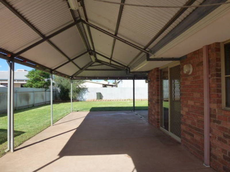 176 Davis St, Boulder WA 6432