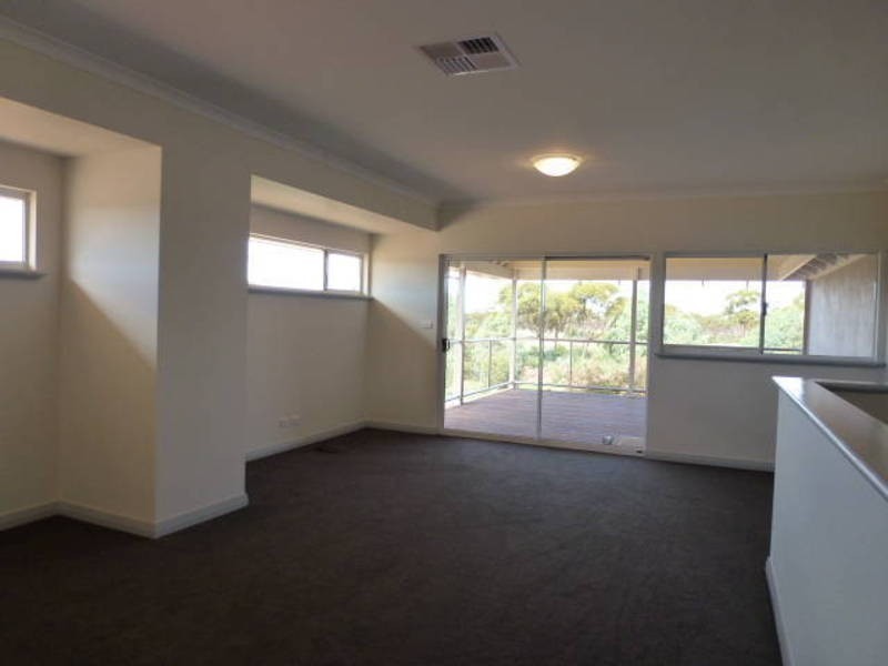 72 Aslett Dr, Karlkurla WA 6430