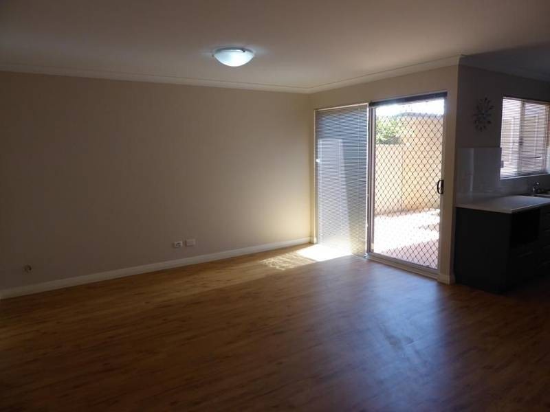 74b Aslett Dr  Karlkurla, Kalgoorlie WA 6430