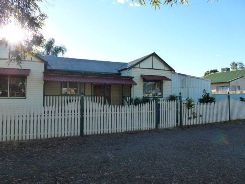 156 Hare St, Lamington WA 6430