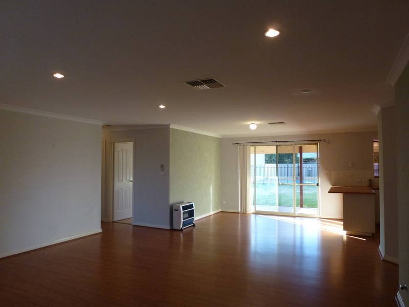 8 Sobota St, Somerville WA 6430