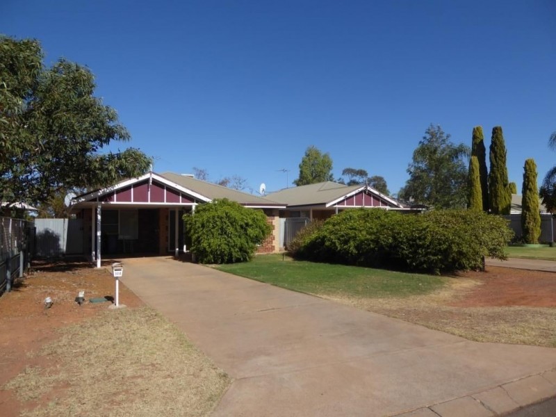 10A Carlyle Court, Boulder WA 6432