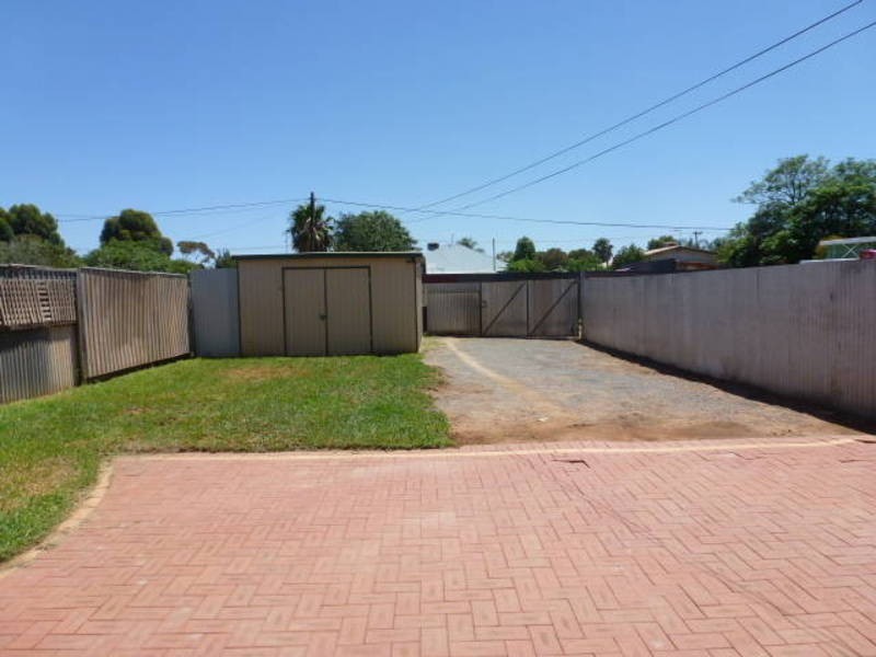 25B  Dart St, Boulder WA 6432