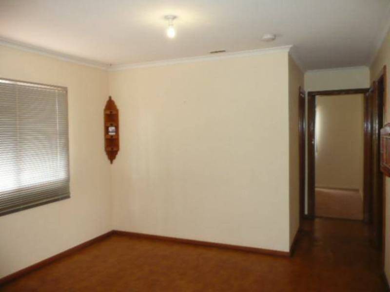 84 Shaw St, Coolgardie WA 6429