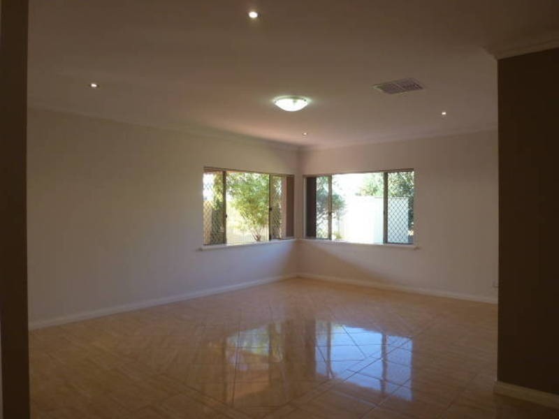 20 Tumbarri Way, Hannans WA 6430