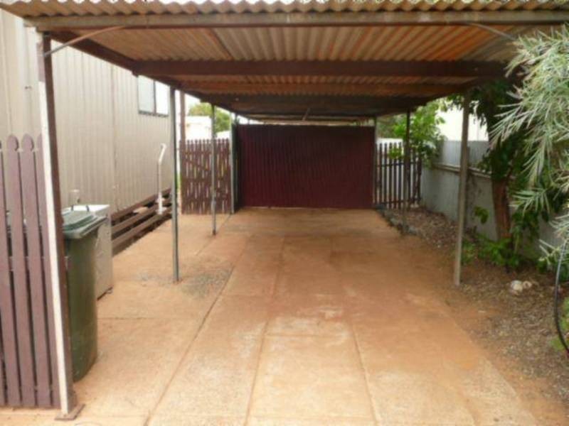 121 Sylvester St, Coolgardie WA 6429