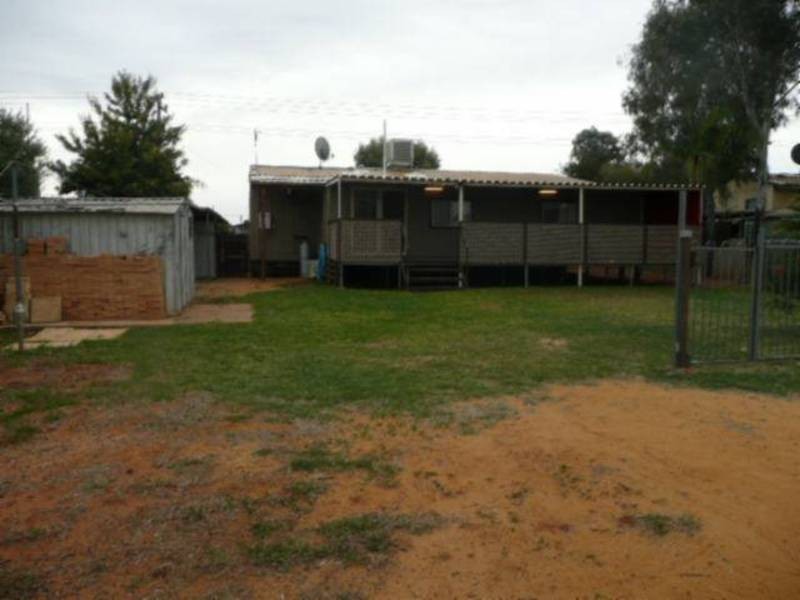 121 Sylvester St, Coolgardie WA 6429