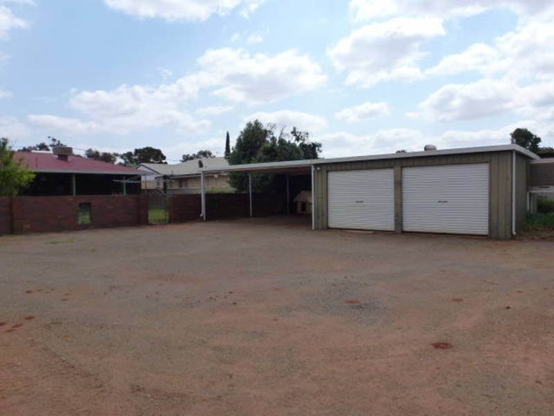 157 Campbell St, West Lamington WA 6430