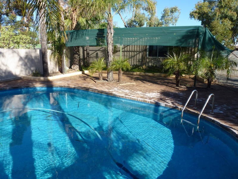 8 Gordon St, Kalgoorlie WA 6430