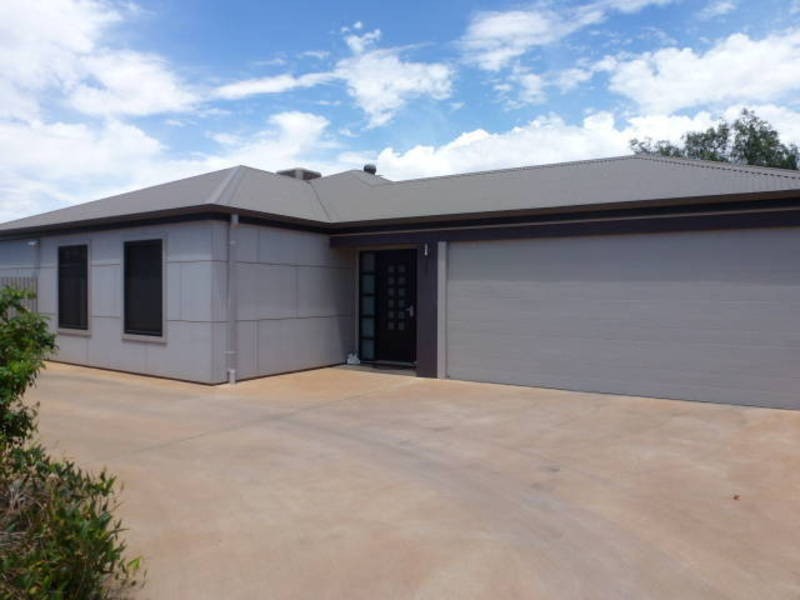 12A Moss St, South Kalgoorlie WA 6430