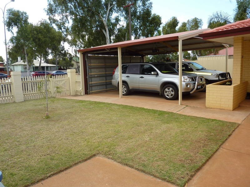 253 Piccadilly St, West Lamington WA 6430