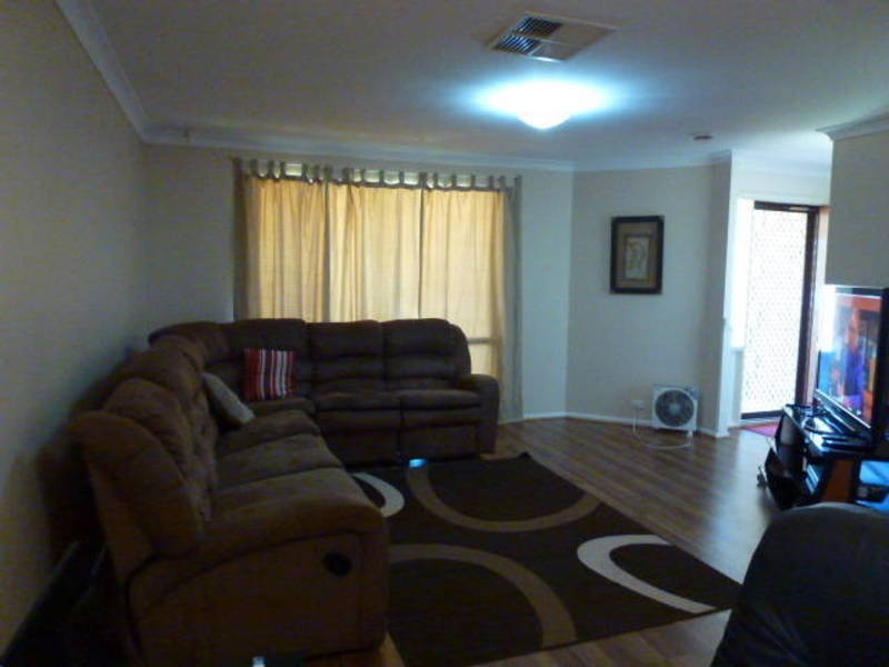 31 Burkett Dr, Hannans WA 6430