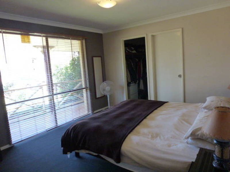 31 Burkett Dr, Hannans WA 6430