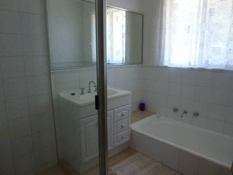 31 Burkett Dr, Hannans WA 6430