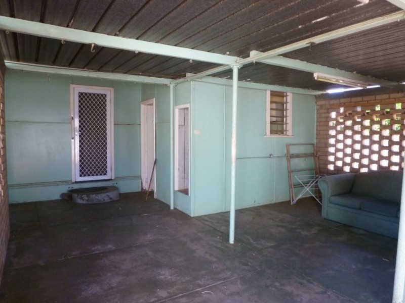 2 Russell Street, Lamington WA 6430