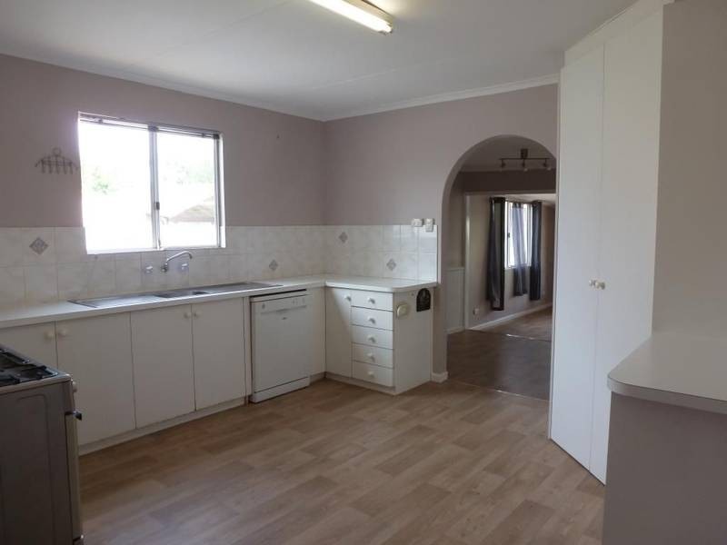 8 Frank St, Kalgoorlie WA 6430