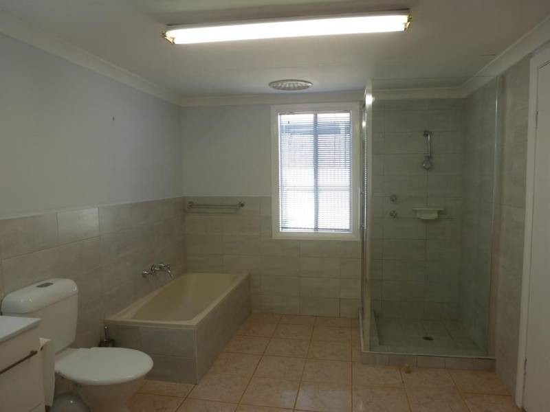 8 Frank St, Kalgoorlie WA 6430