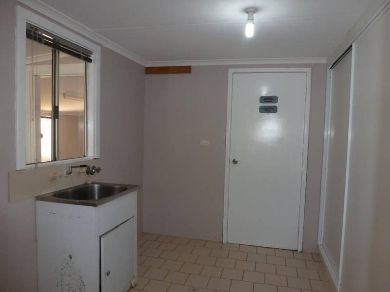 8 Frank St, Kalgoorlie WA 6430