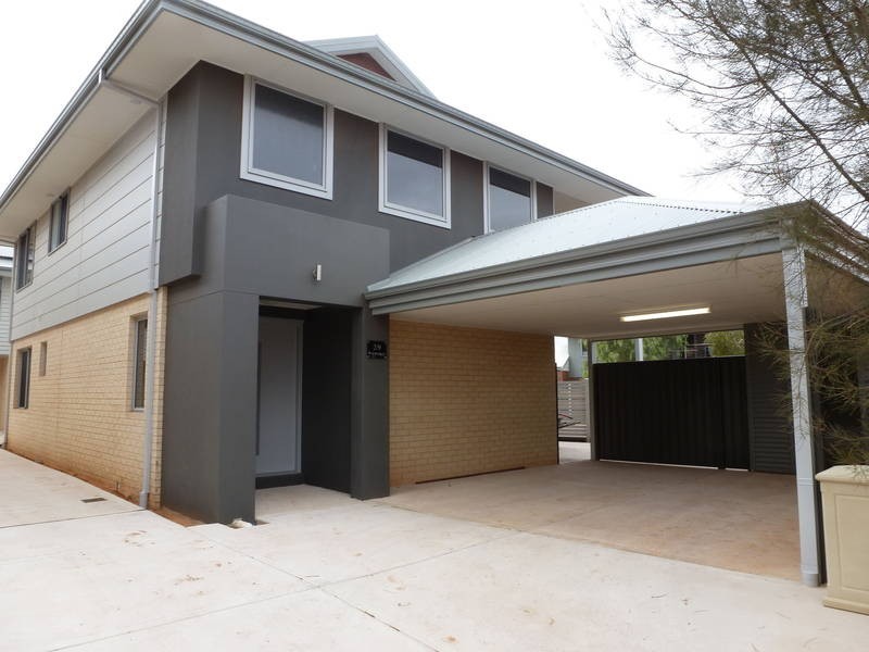 2/9 Kuwarra Lane, Karlkula, Kalgoorlie WA 6430