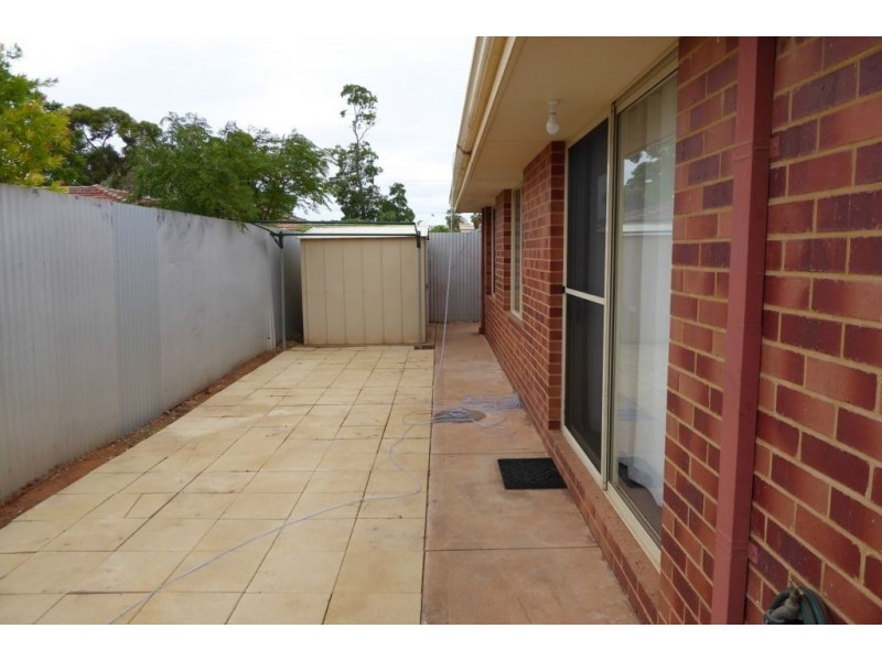 109B Lionel Street, Boulder WA 6432