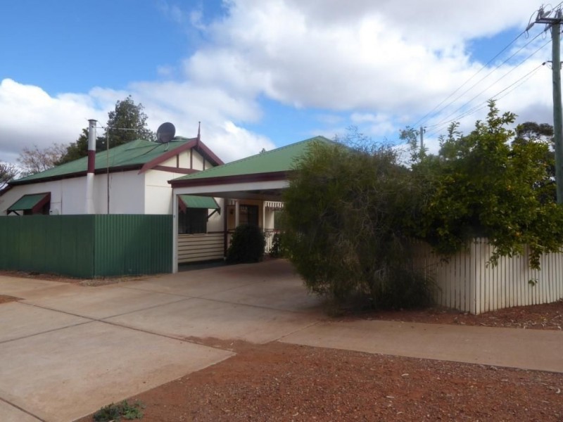 7 Hare Street, Lamington WA 6430