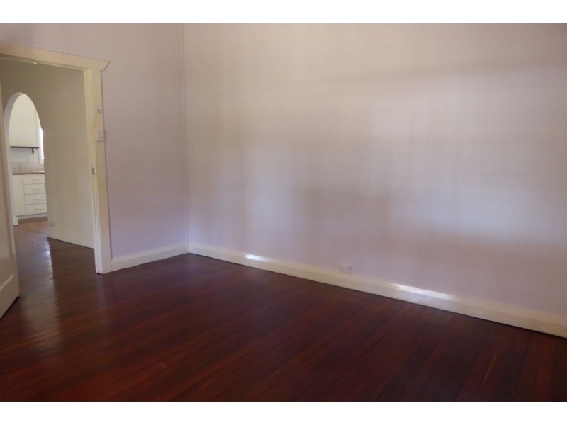 7 Hare Street, Lamington WA 6430