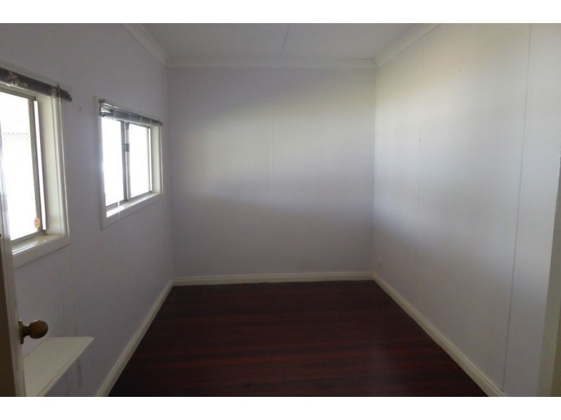 7 Hare Street, Lamington WA 6430