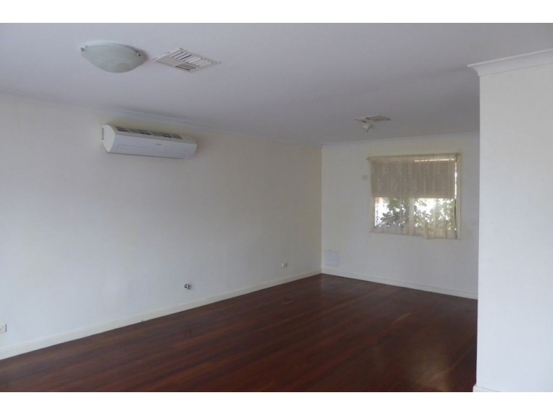 128 Lyall St, Lamington WA 6430