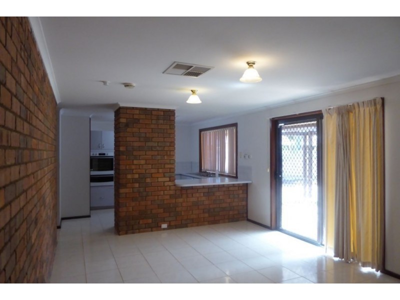 3 Sloss Place, Hannans WA 6430