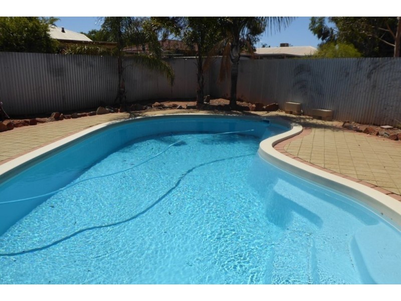 3 Sloss Place, Hannans WA 6430