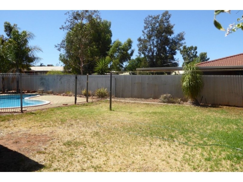 3 Sloss Place, Hannans WA 6430