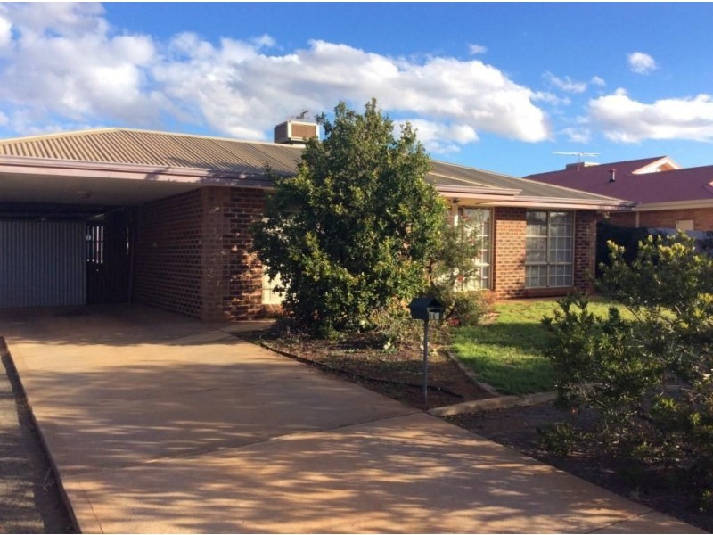 160 Davis Street, Boulder WA 6432