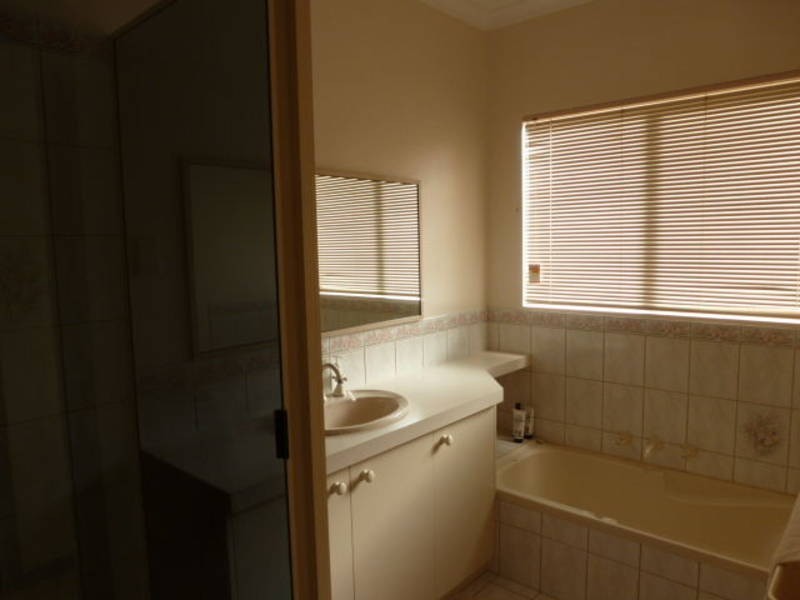 18 Wyllie Way, Hannans WA 6430