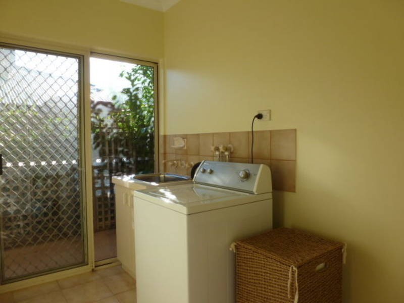 18 Wyllie Way, Hannans WA 6430