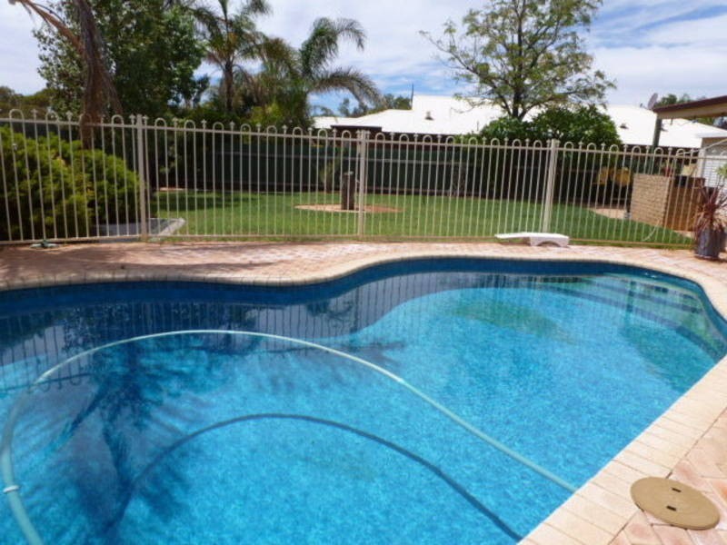 18 Wyllie Way, Hannans WA 6430