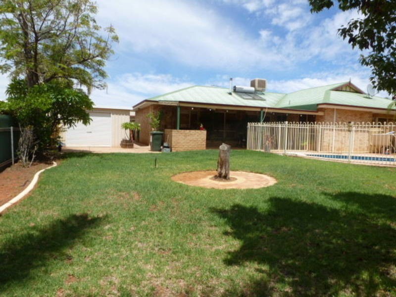 18 Wyllie Way, Hannans WA 6430