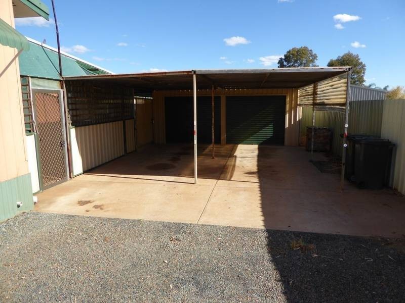 125 Sylvester  St, Coolgardie WA 6429