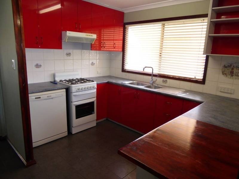 125 Sylvester  St, Coolgardie WA 6429