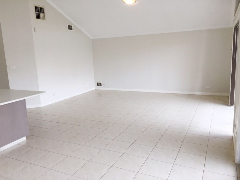 8B Bracklemann Drive, Boulder WA 6432