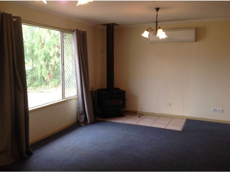 80 Sylvester Street, Coolgardie WA 6429
