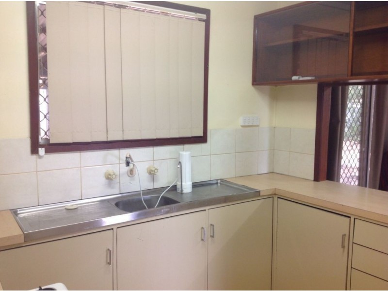 80 Sylvester Street, Coolgardie WA 6429