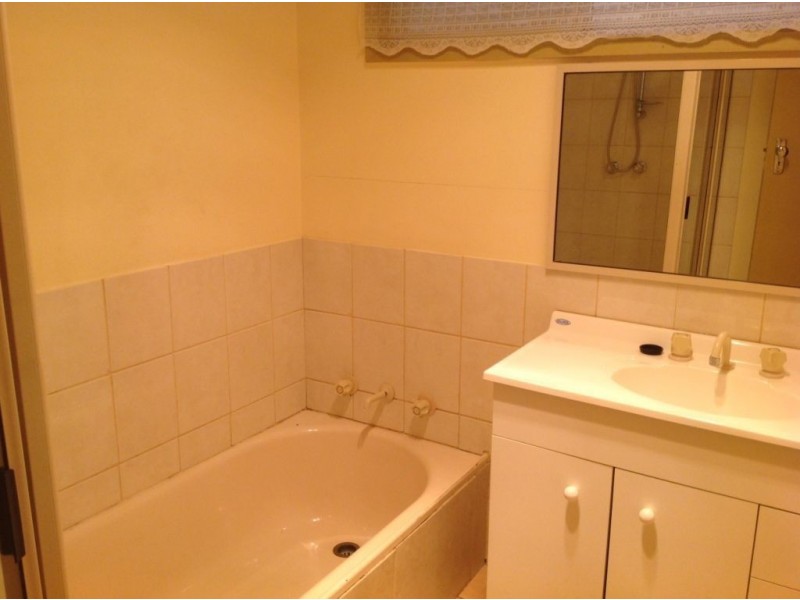 80 Sylvester Street, Coolgardie WA 6429