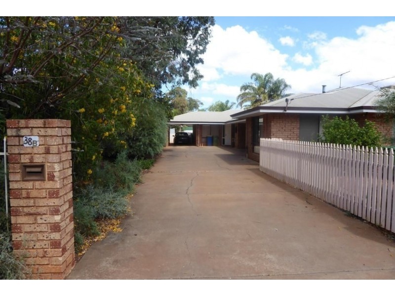 38B Burkett Drive, Hannans WA 6430